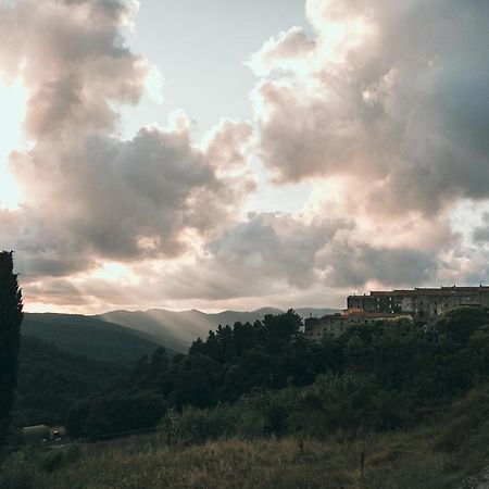 Buongiorno Maestra Di Monteverdi Marittimo, Borgo Di Canneto Canneto  Bagian luar foto
