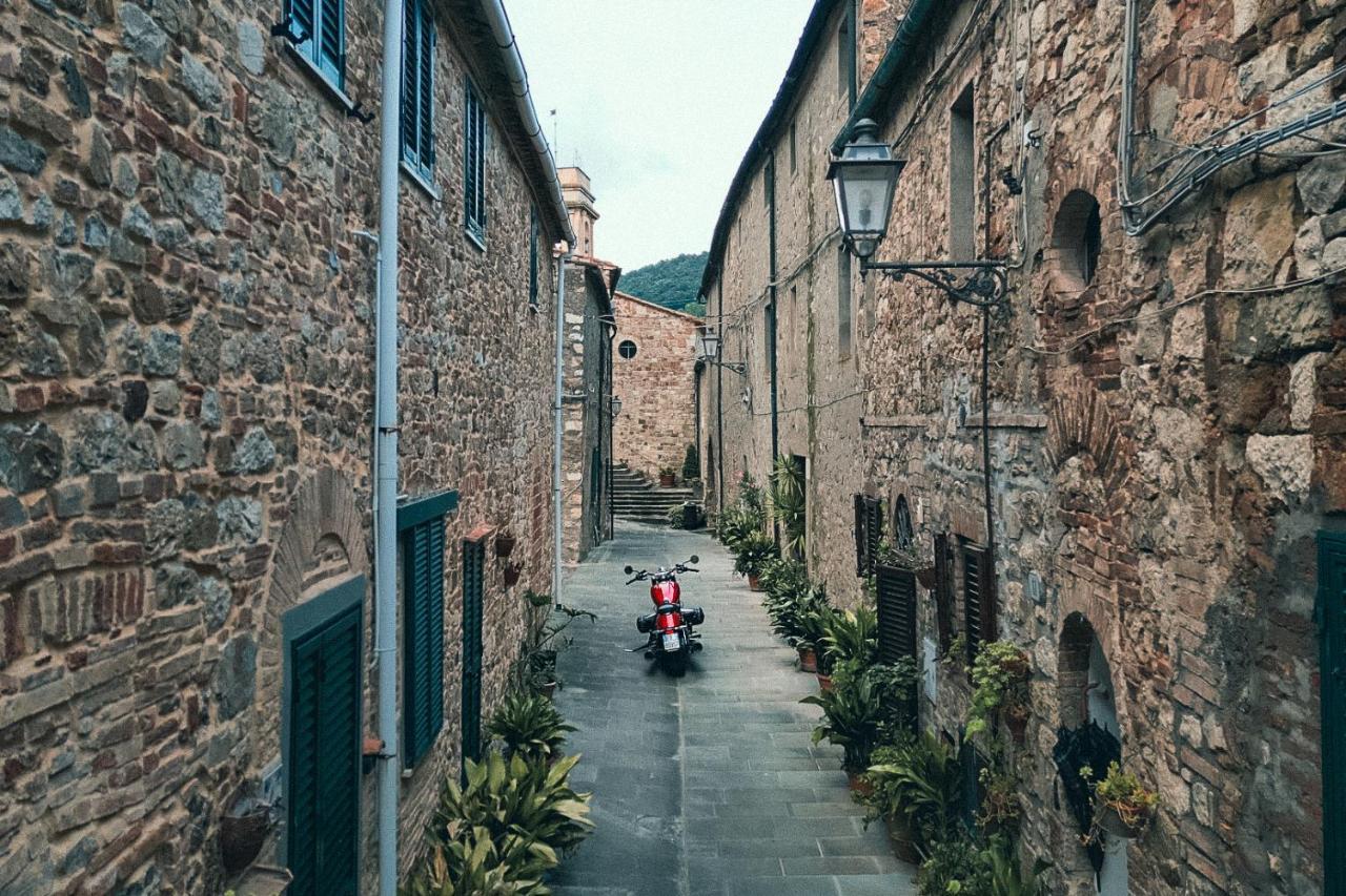 Buongiorno Maestra Di Monteverdi Marittimo, Borgo Di Canneto Canneto  Bagian luar foto